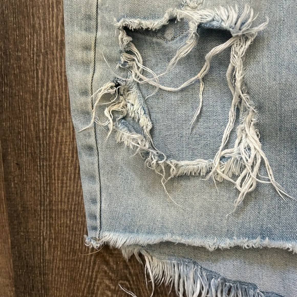 ONE- BY One Teaspoon size 24 distressed mini skirt in EUC - Picture 8 of 14